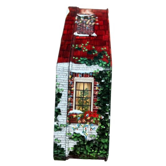 M&M Christmas Village Tin Canister 2002 Tea House Ye Olde Inn - Picture 4 of 6